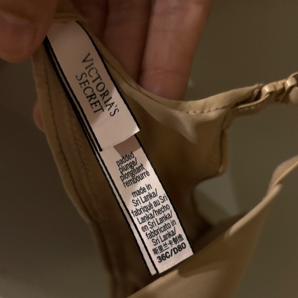 THE Nude Bra - Picture 3 of 3